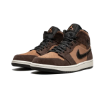 Air Jordan 1 Mid Earthy Brown