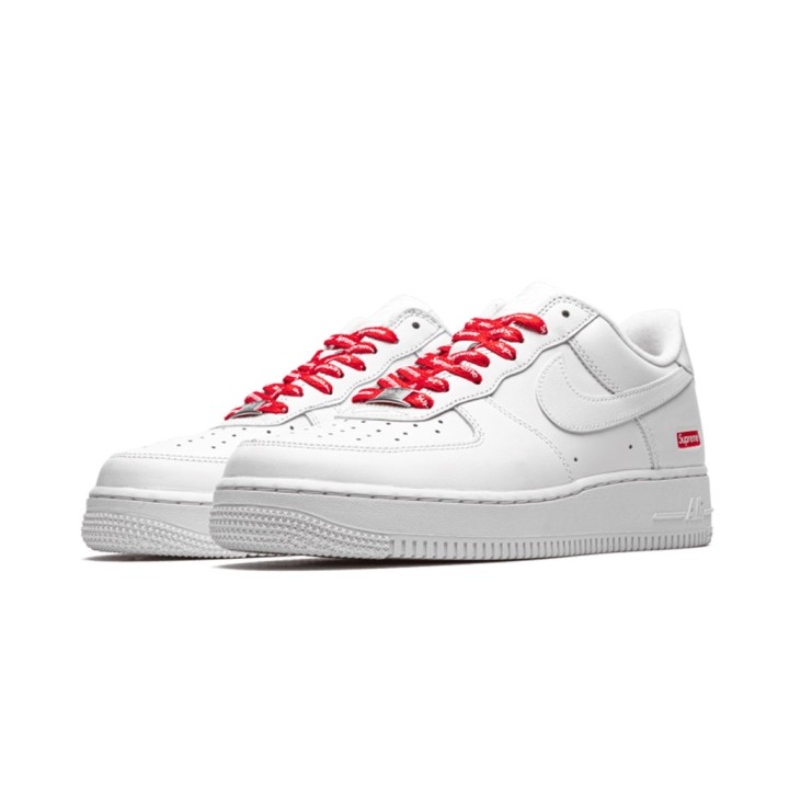 Nike Air Force 1 Low White Supreme